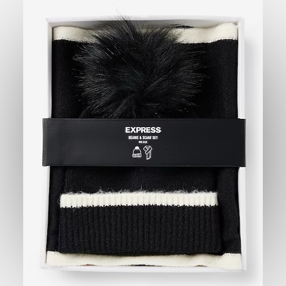 Express Accessories - Express Tipped Pom Beanie & Scarf Set
